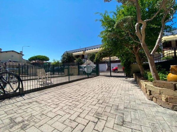 casa indipendente in vendita a Comacchio in zona Lido degli Estensi
