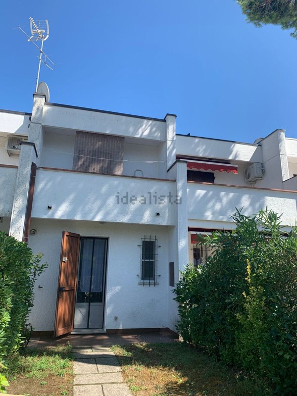 casa indipendente in vendita a Comacchio in zona Lido delle Nazioni