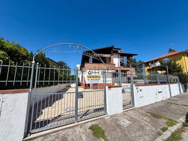 casa indipendente in vendita a Comacchio in zona Lido di Pomposa