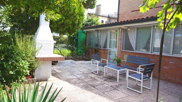 casa indipendente in vendita a Comacchio in zona Lido delle Nazioni