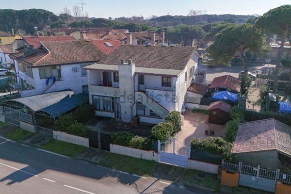 casa indipendente in vendita a Comacchio in zona Lido di Volano