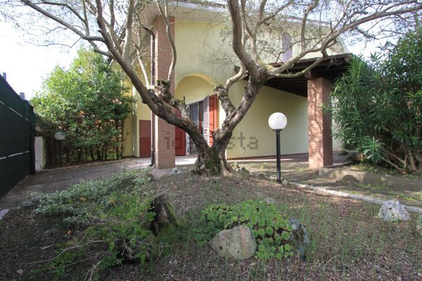 casa indipendente in vendita a Comacchio in zona Lido di Pomposa