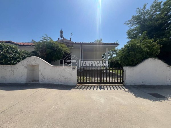 appartamento in vendita a Comacchio in zona Lido delle Nazioni