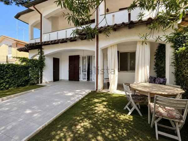 casa indipendente in vendita a Comacchio in zona Lido delle Nazioni