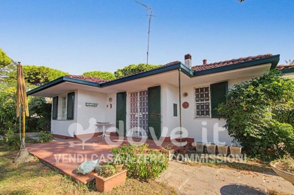 casa indipendente in vendita a Comacchio in zona Lido delle Nazioni