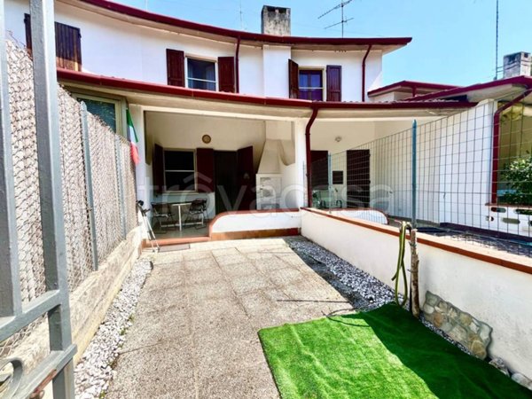 casa indipendente in vendita a Comacchio in zona Lido di Volano