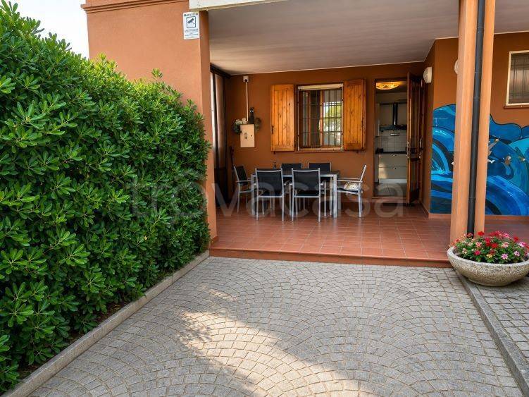 casa indipendente in vendita a Comacchio in zona Lido degli Scacchi