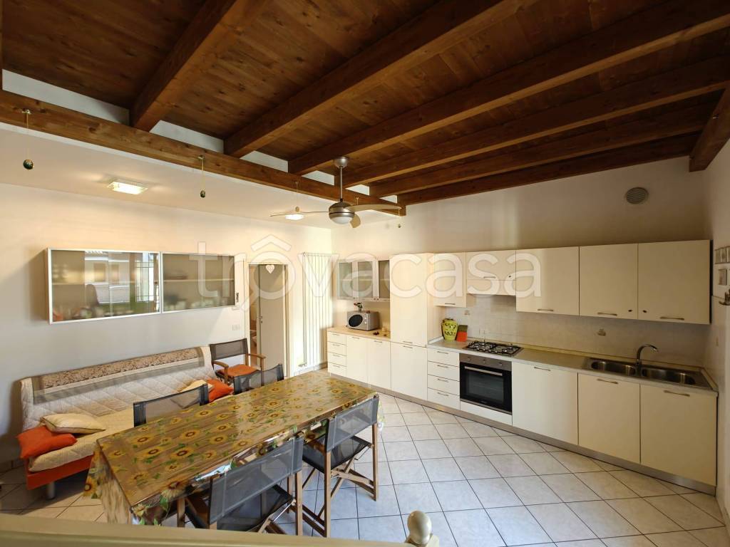 casa indipendente in vendita a Comacchio in zona Lido delle Nazioni