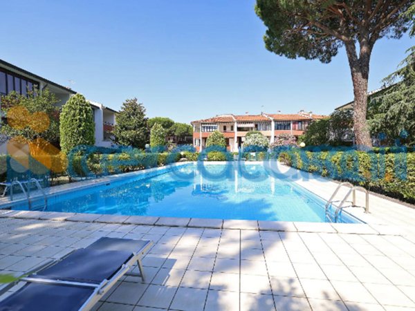 casa indipendente in vendita a Comacchio in zona Lido di Spina