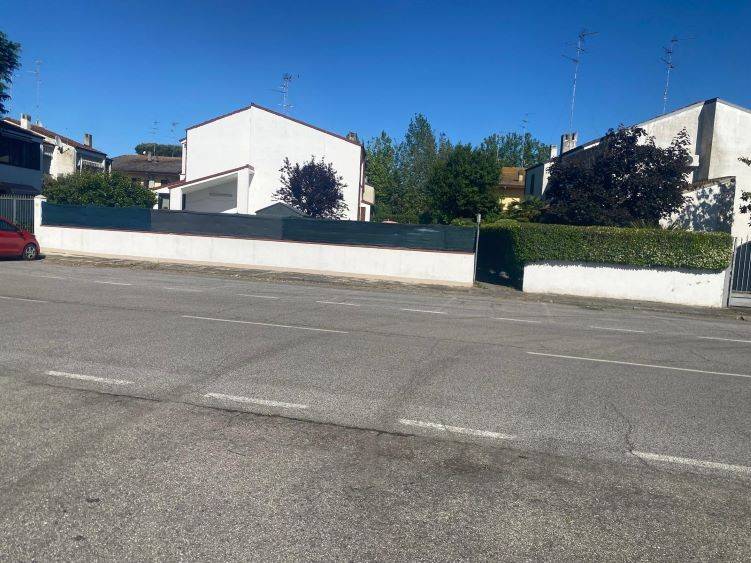 casa indipendente in vendita a Comacchio in zona Lido degli Scacchi