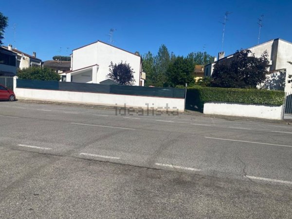 casa indipendente in vendita a Comacchio in zona Lido degli Scacchi