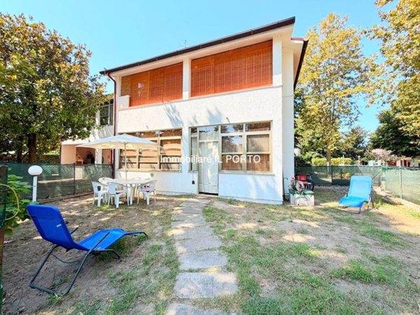 appartamento in vendita a Comacchio in zona Lido degli Scacchi