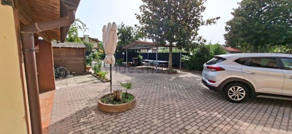 casa indipendente in vendita a Comacchio in zona Lido degli Scacchi
