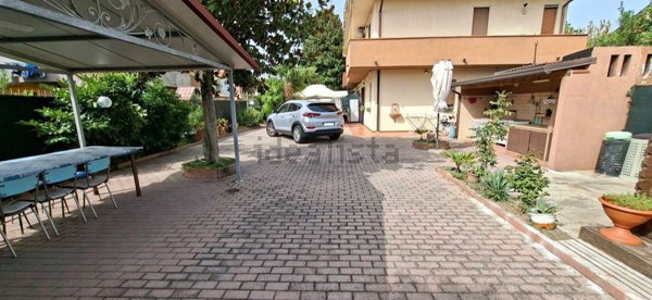 casa indipendente in vendita a Comacchio in zona Lido degli Scacchi