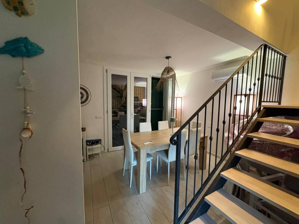casa indipendente in vendita a Comacchio in zona Lido di Spina