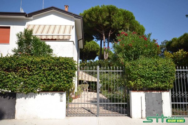 casa indipendente in vendita a Comacchio in zona Lido delle Nazioni