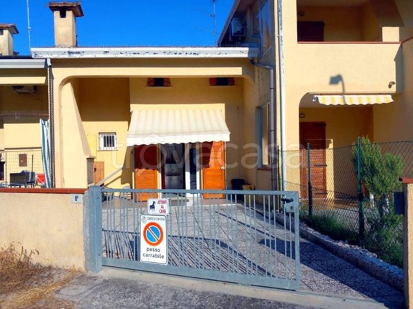 casa indipendente in vendita a Comacchio in zona Lido di Pomposa