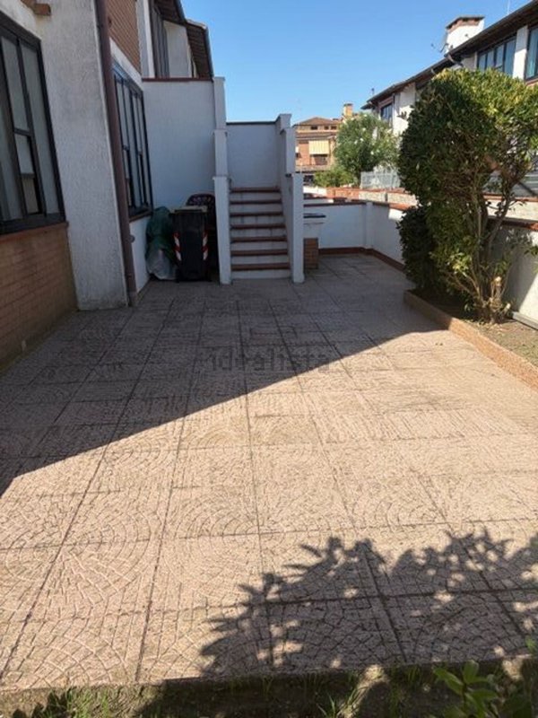 casa indipendente in vendita a Comacchio in zona Lido degli Estensi
