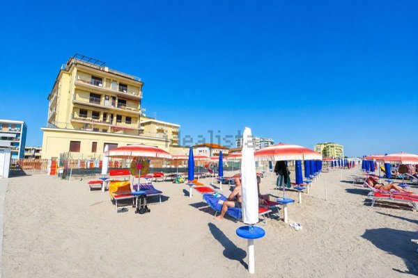 appartamento in vendita a Comacchio in zona Lido di Pomposa