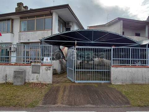 appartamento in vendita a Comacchio in zona Lido di Volano