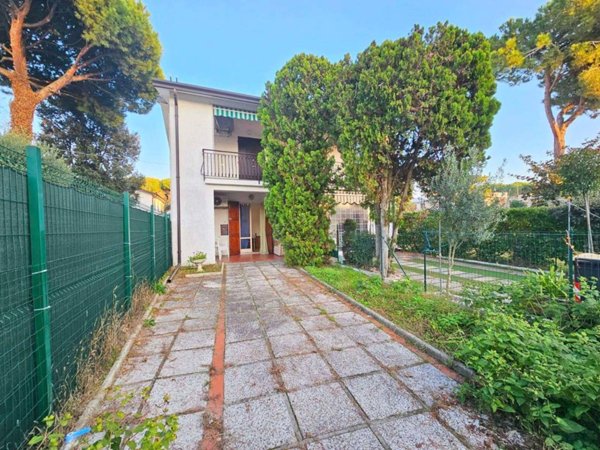 appartamento in vendita a Comacchio in zona Lido degli Estensi