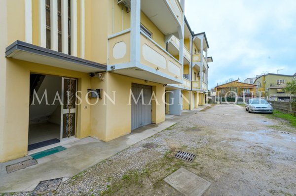 appartamento in vendita a Comacchio in zona Volania