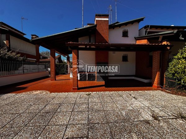 appartamento in vendita a Comacchio in zona Lido degli Estensi