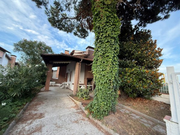 casa indipendente in vendita a Comacchio in zona Lido delle Nazioni
