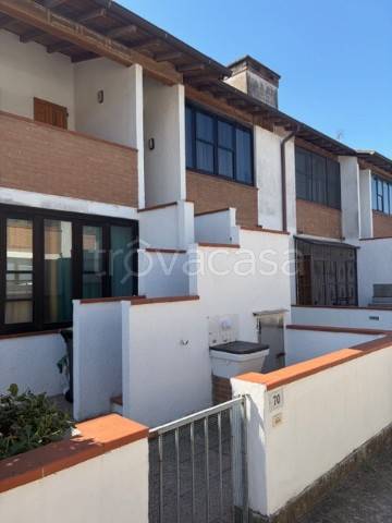 casa indipendente in vendita a Comacchio in zona Lido degli Estensi
