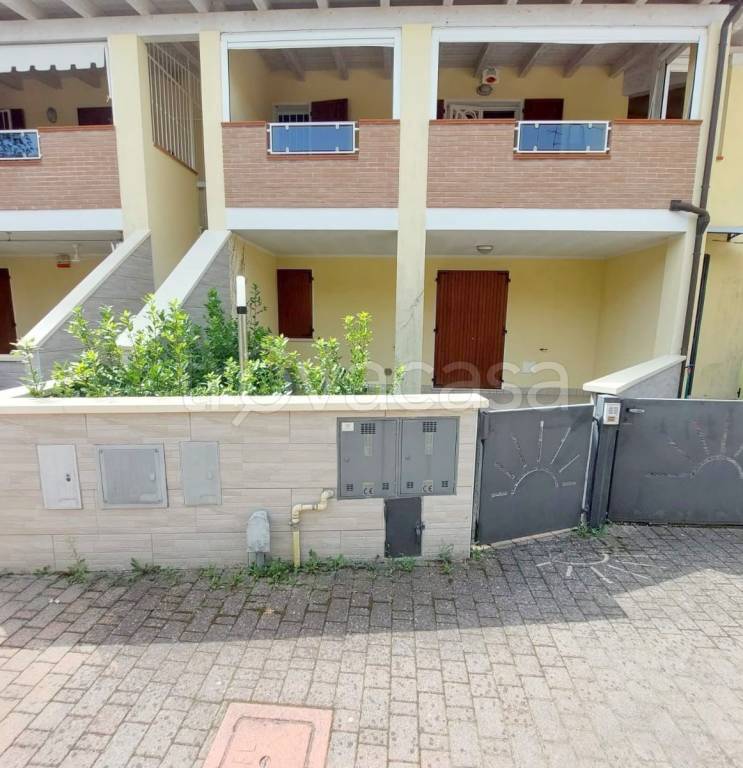 casa indipendente in vendita a Comacchio in zona Lido delle Nazioni