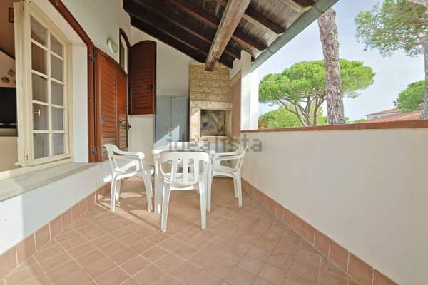 casa indipendente in vendita a Comacchio in zona Lido di Spina