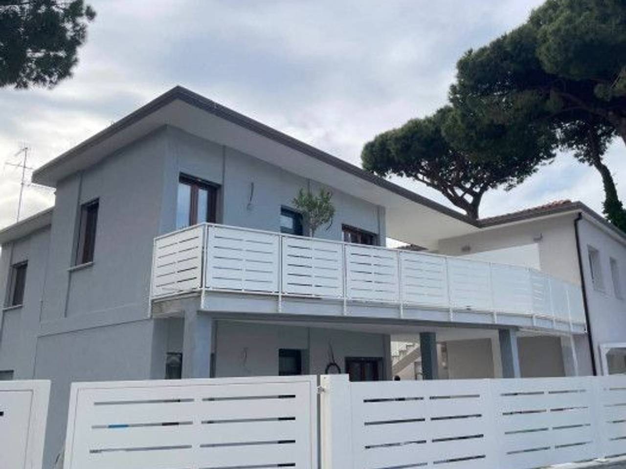 casa indipendente in vendita a Comacchio in zona Lido degli Estensi