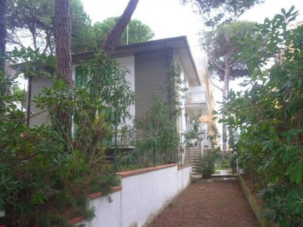 casa indipendente in vendita a Comacchio in zona Lido degli Estensi