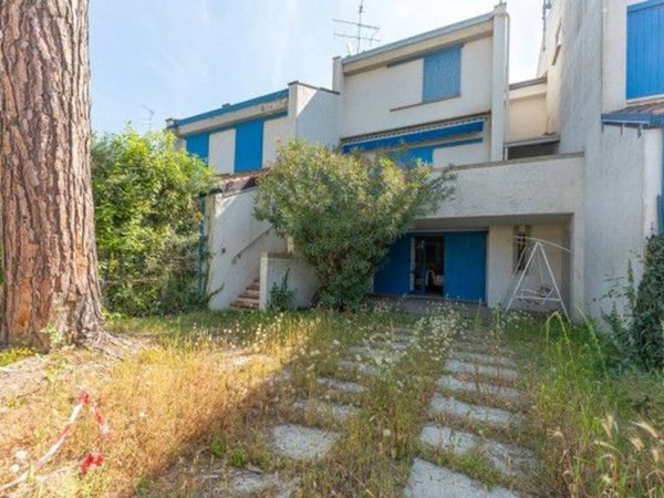 casa indipendente in vendita a Comacchio in zona Lido degli Estensi
