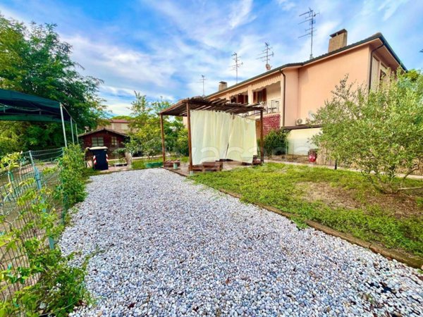 casa indipendente in vendita a Comacchio in zona Lido di Volano