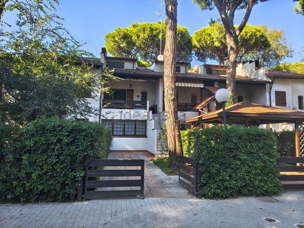 casa indipendente in vendita a Comacchio in zona Lido di Spina