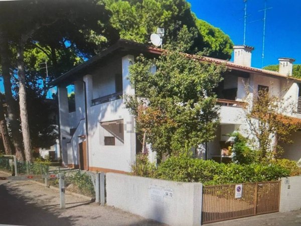casa indipendente in vendita a Comacchio in zona Lido degli Estensi
