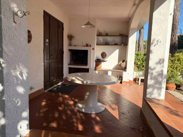 casa indipendente in vendita a Comacchio in zona Lido di Spina