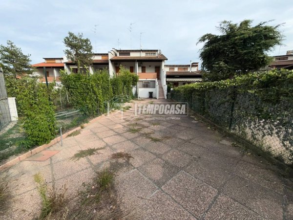 appartamento in vendita a Comacchio in zona Lido delle Nazioni