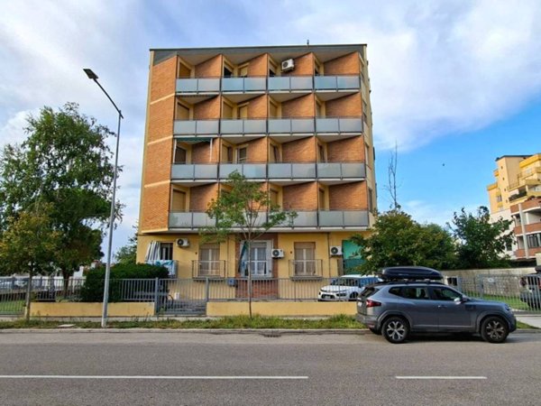 appartamento in vendita a Comacchio in zona Lido degli Scacchi