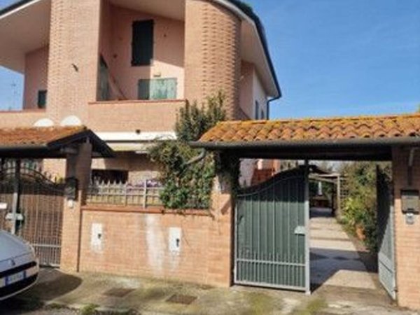 casa indipendente in vendita a Comacchio in zona Lido degli Scacchi