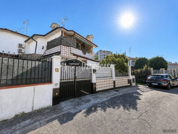 appartamento in vendita a Comacchio in zona Lido delle Nazioni