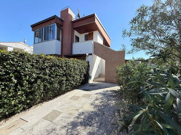 casa indipendente in vendita a Comacchio in zona Lido delle Nazioni