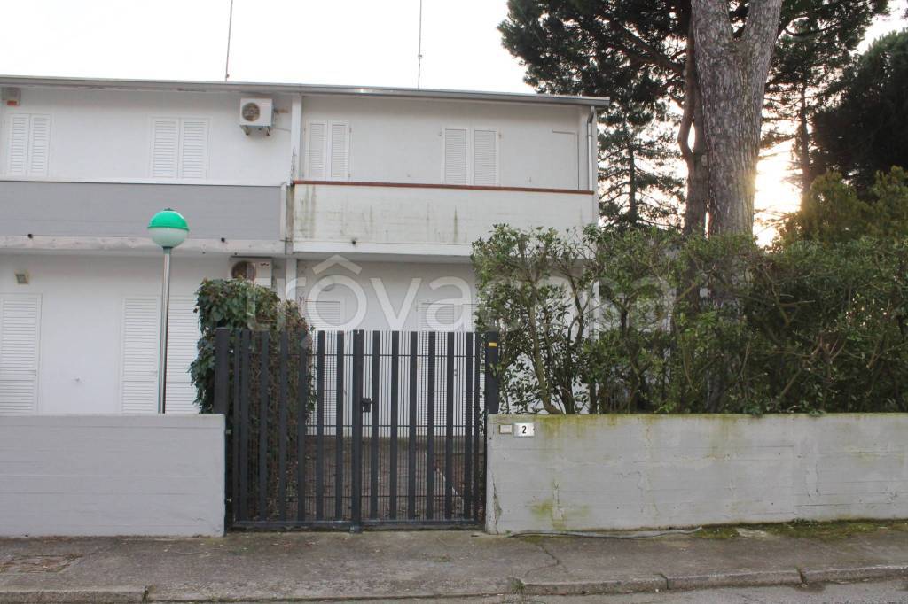 casa indipendente in vendita a Comacchio in zona Lido di Spina