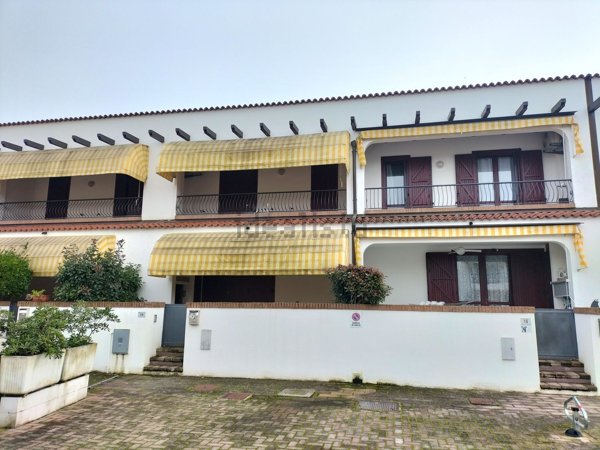 casa indipendente in vendita a Comacchio in zona Lido degli Estensi