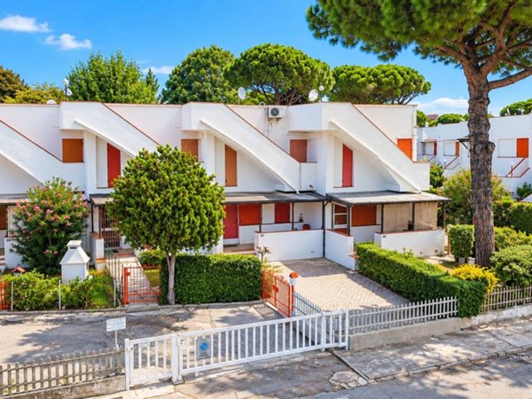 casa indipendente in vendita a Comacchio in zona Lido delle Nazioni