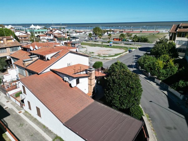casa indipendente in vendita a Comacchio in zona Lido delle Nazioni