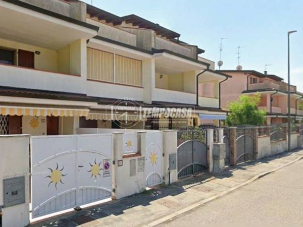 appartamento in vendita a Comacchio in zona Porto Garibaldi