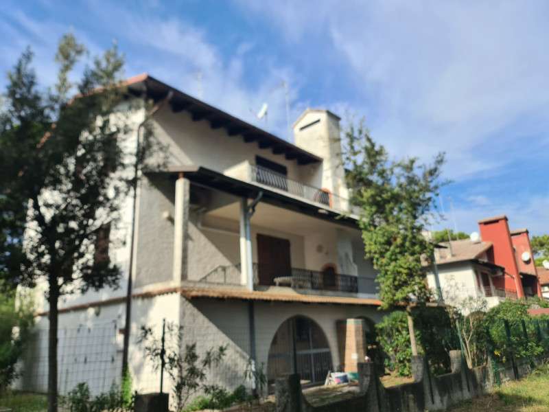 casa indipendente in vendita a Comacchio in zona Lido di Spina