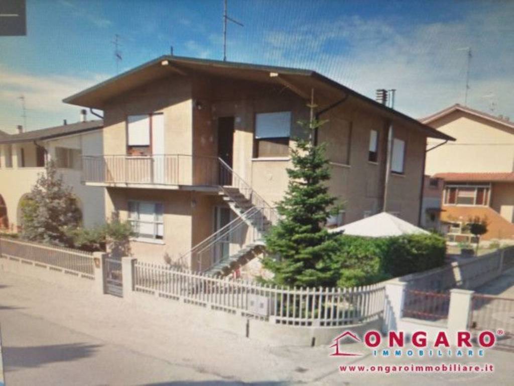 casa indipendente in vendita a Copparo